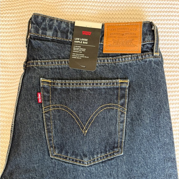 Levi’s Low Loose Jeans - Picture 3 of 5